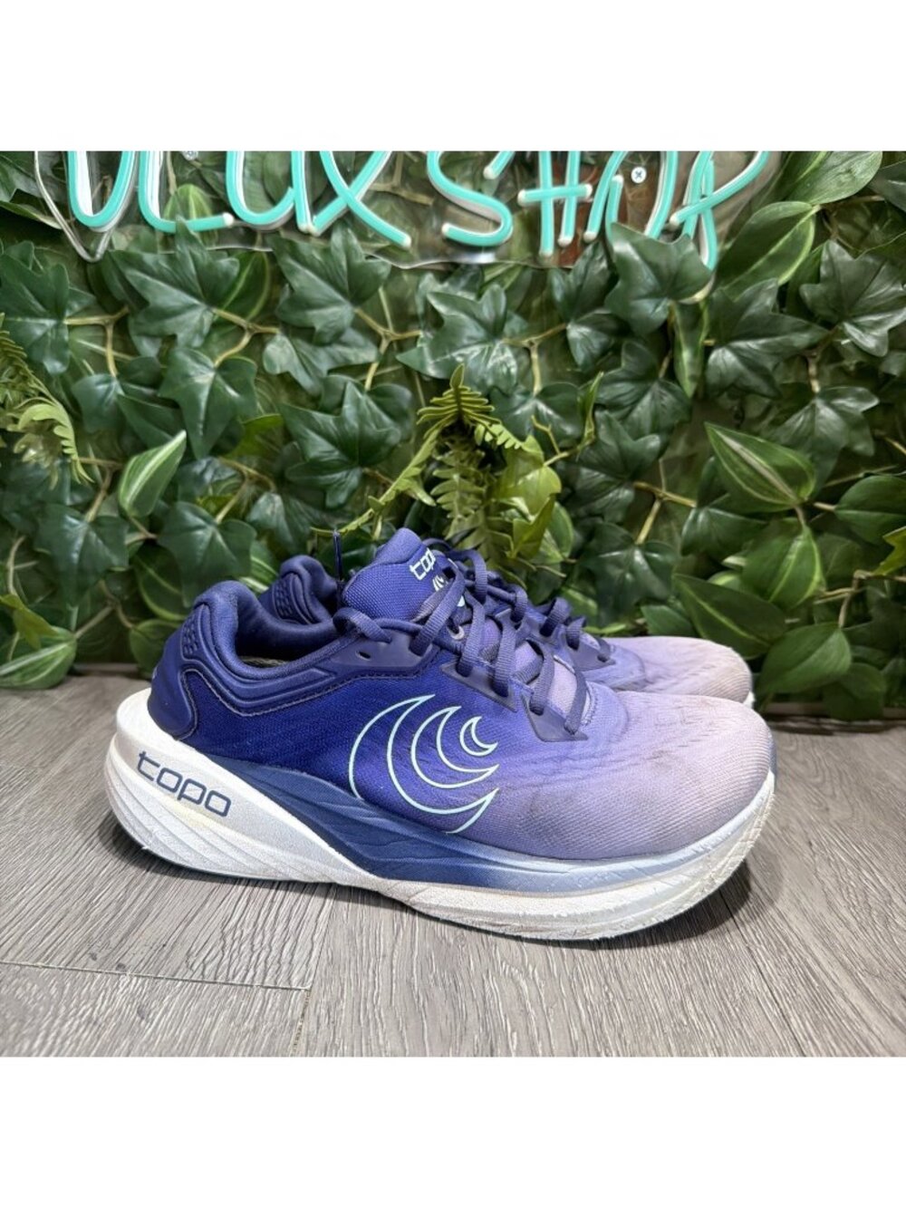 Topo Phantom 4 Purple/Blue Womens Size 8 Running Shoes Women's